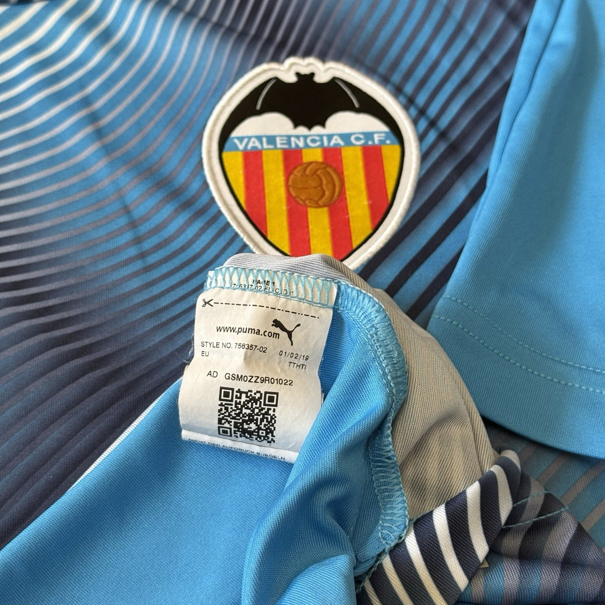 Valencia Football Shirt 2020/2021 Training Jersey Size Medium Adults