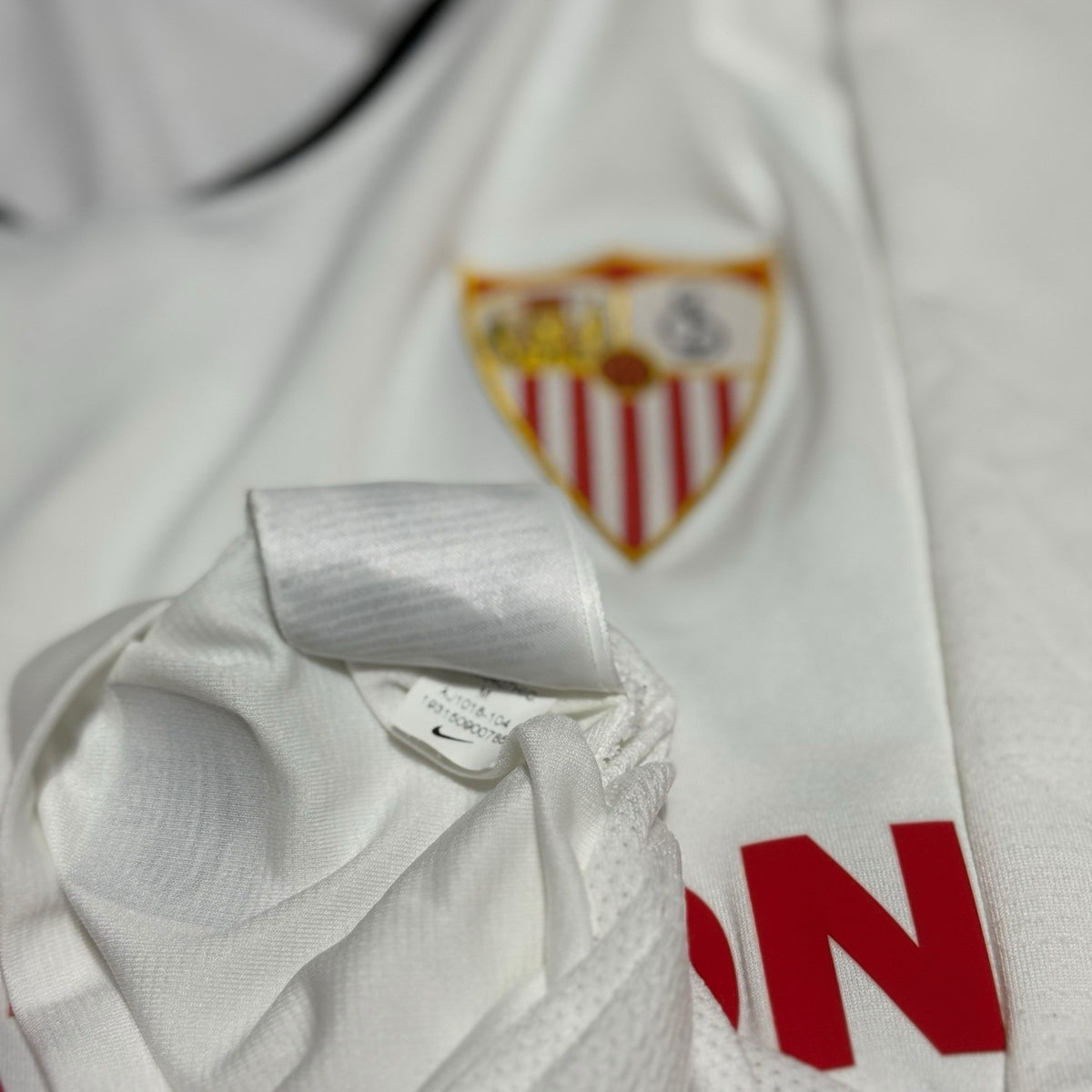 Sevilla FC 2019/20 Home Shirt Medium Nike