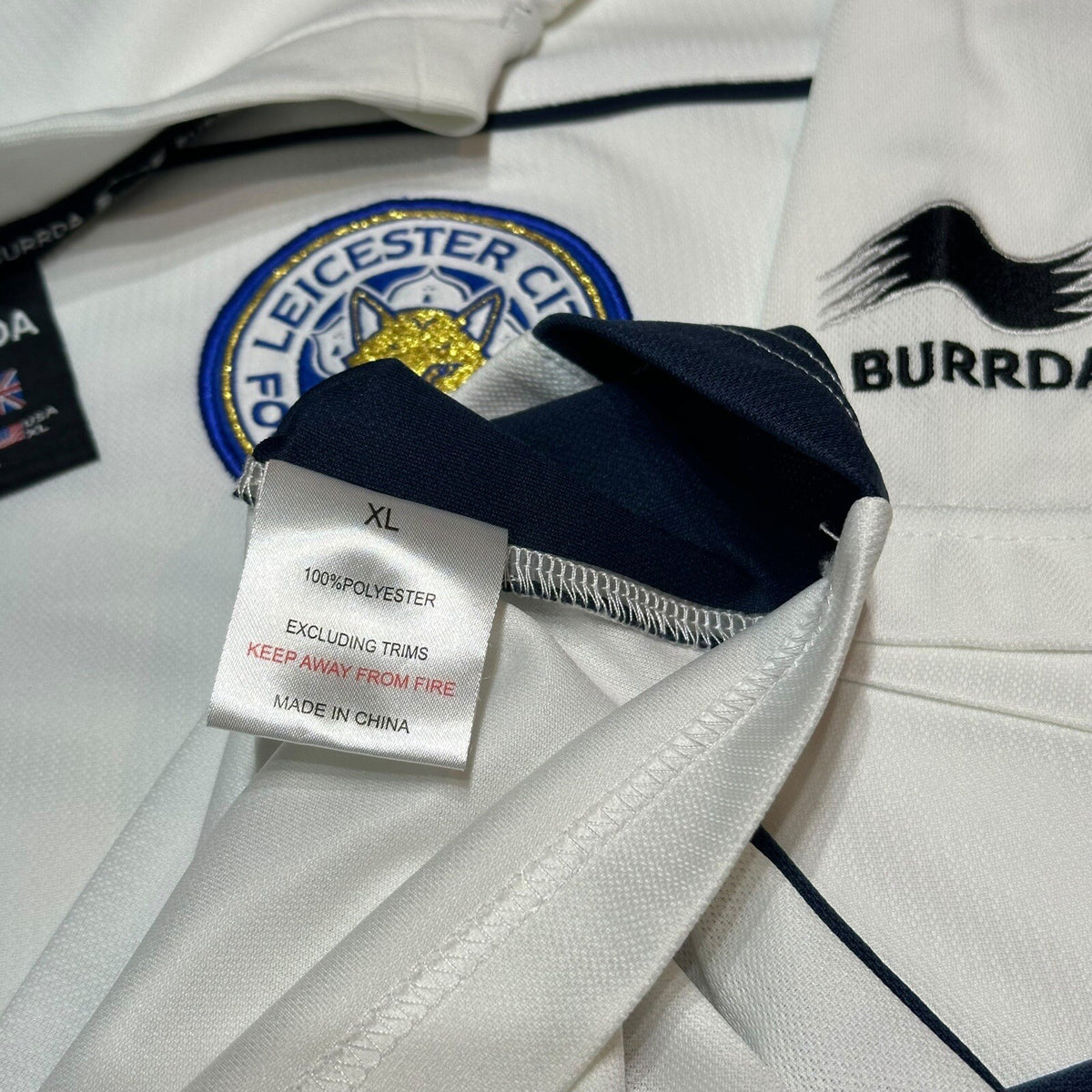 Leicester City AWAY Football Shirt BURDDA Size XL Adult