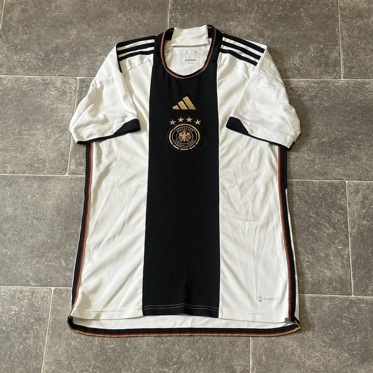 Germany 2022 Home Shirt Men's Size Small