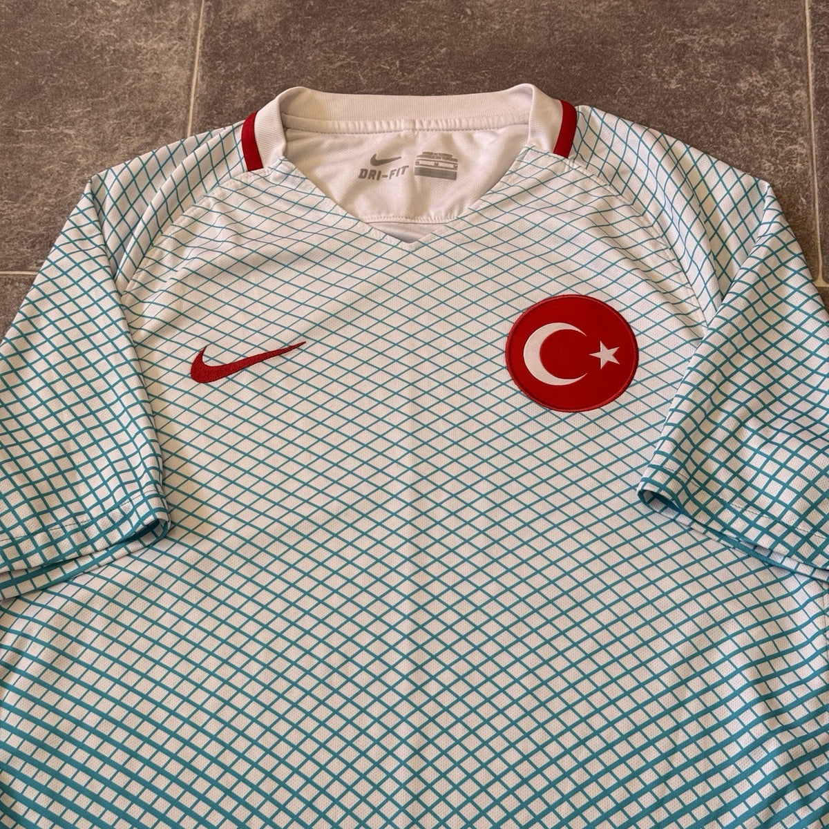 Turkey 2016 2017 Away Football Shirt Soccer Jersey Nike Size M Medium