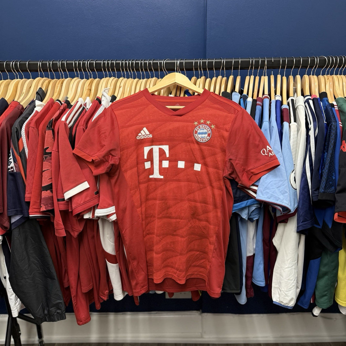 Bayern Munich Football Shirt Jersey 2019/20 Home (M) Medium Adults