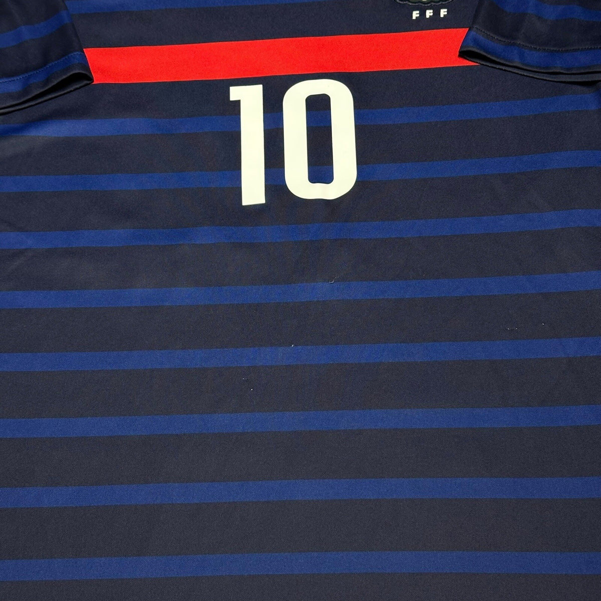 Genuine Nike France 2020/22 Home Shirt Large Mens Mbappe 10 CD0700-498