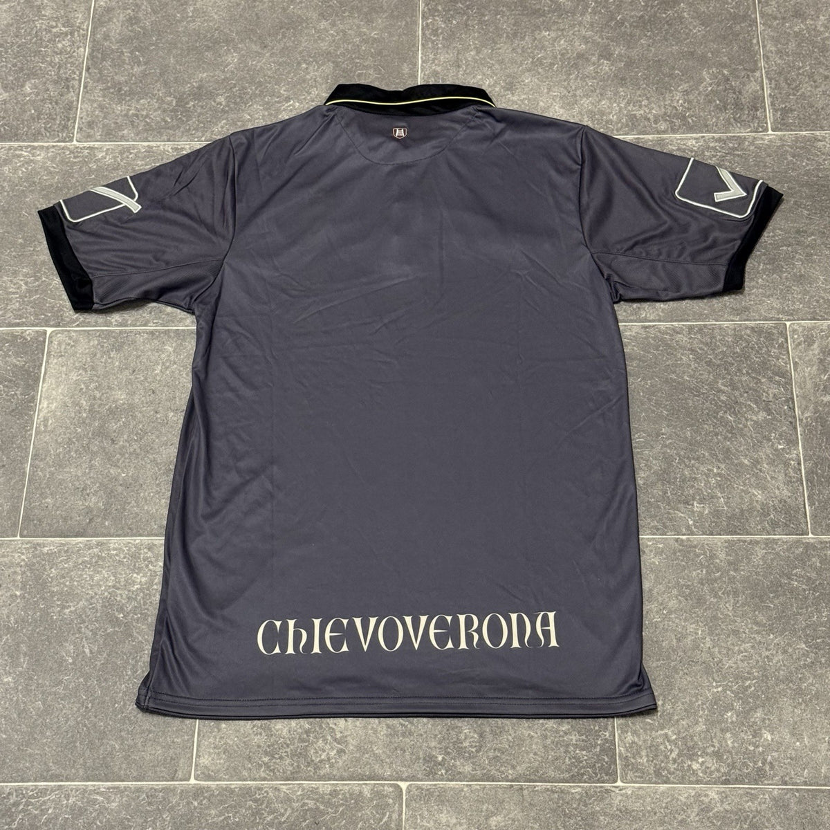 2015/16 Chievo Verona Football Shirt 3rd Kit Medium Soccer Jersey