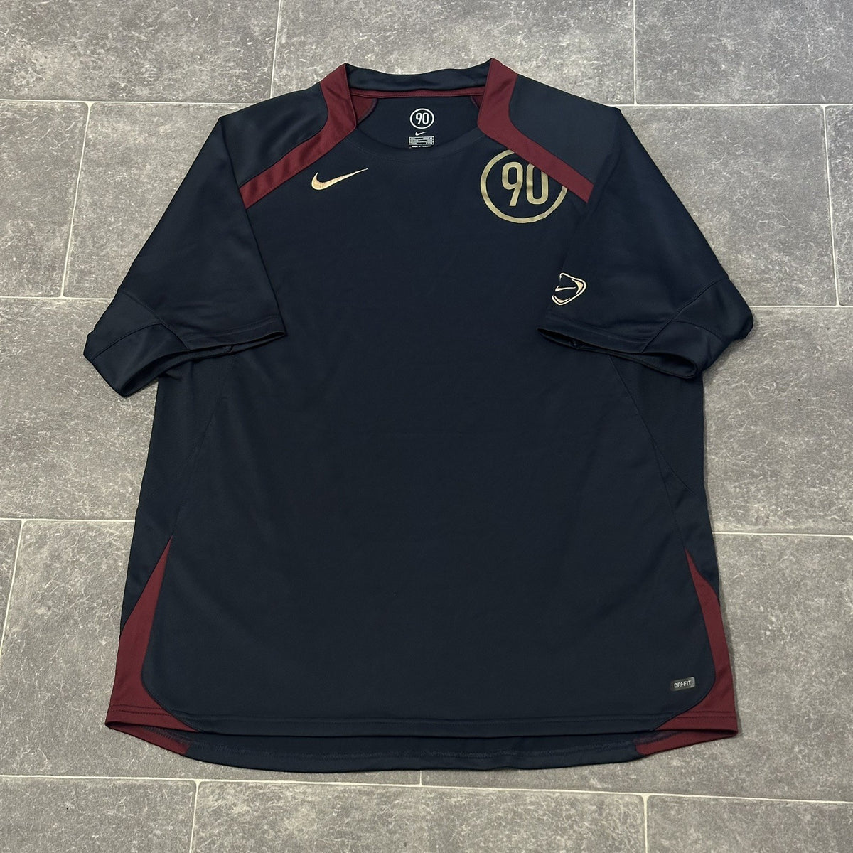 Vintage Nike Total 90 Soccer Jersey T-Shirt Y2K Big Logo Size Large Adults