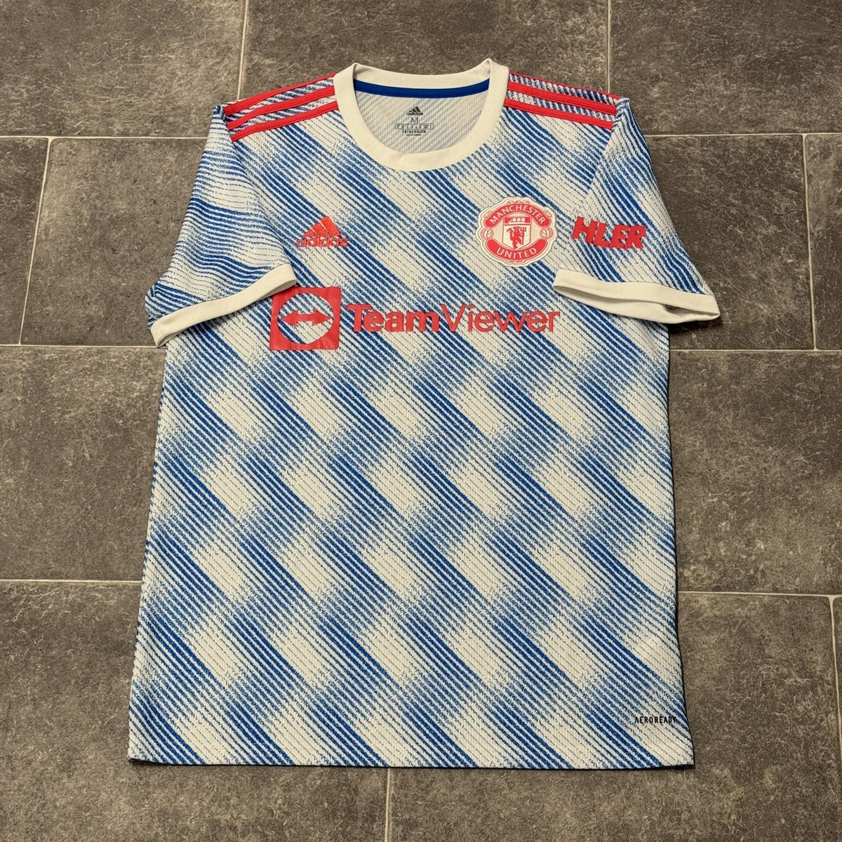 Original Manchester United Away Shirt 2021 / 2022 Medium Adults