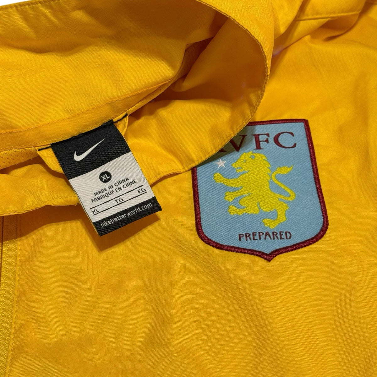 Vintage Nike Aston Villa Football Club Yellow Track Jacket 2011/12 Size XL