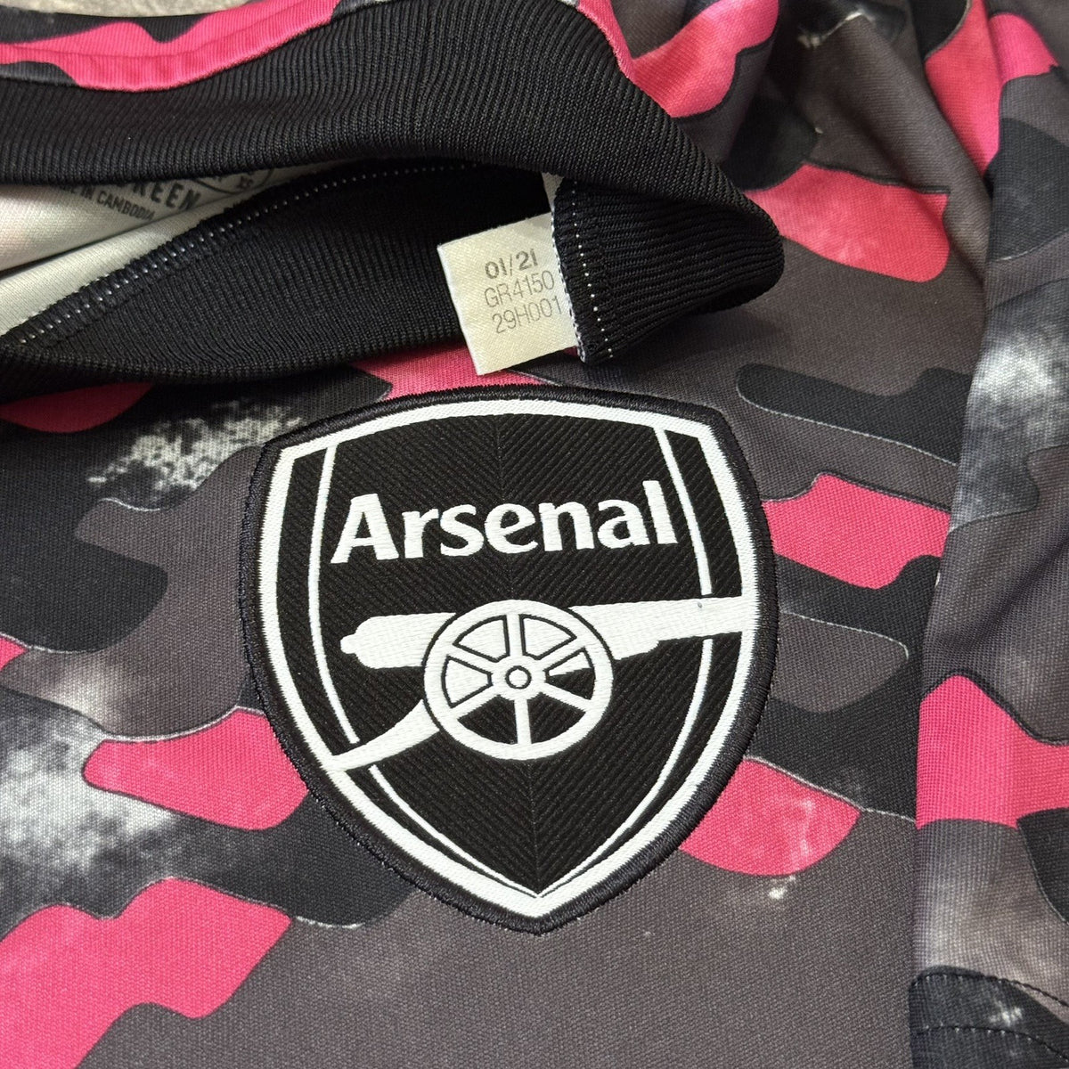 Arsenal Adidas 2021/22 XS Adults Pink Grey Camo Training Top Short Sleeve Shirt