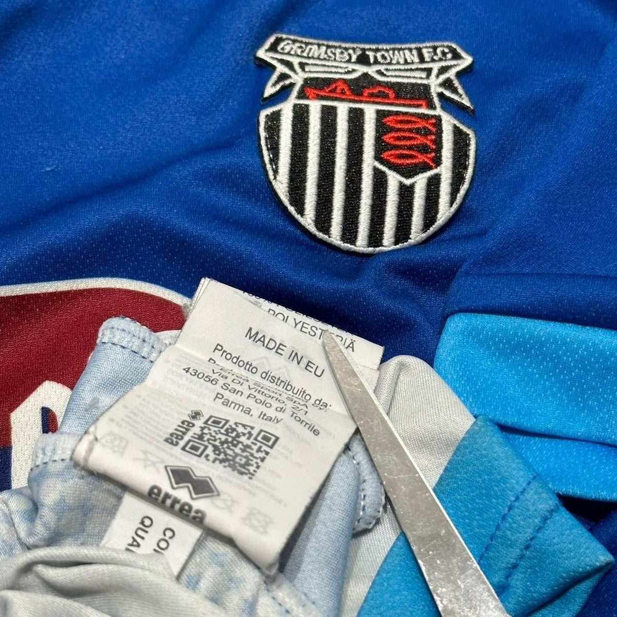 Grimsby Town 2017/18 Away Shirt XS Football Jersey ERREA