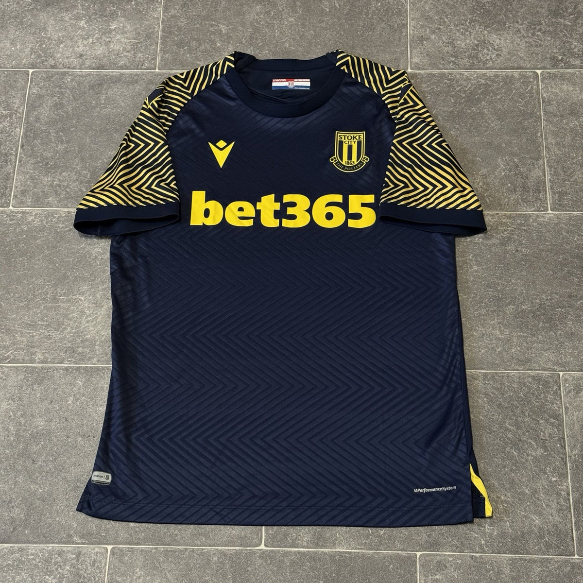 Stoke City Football Shirt Jersey 2020/21 Away Large Adults