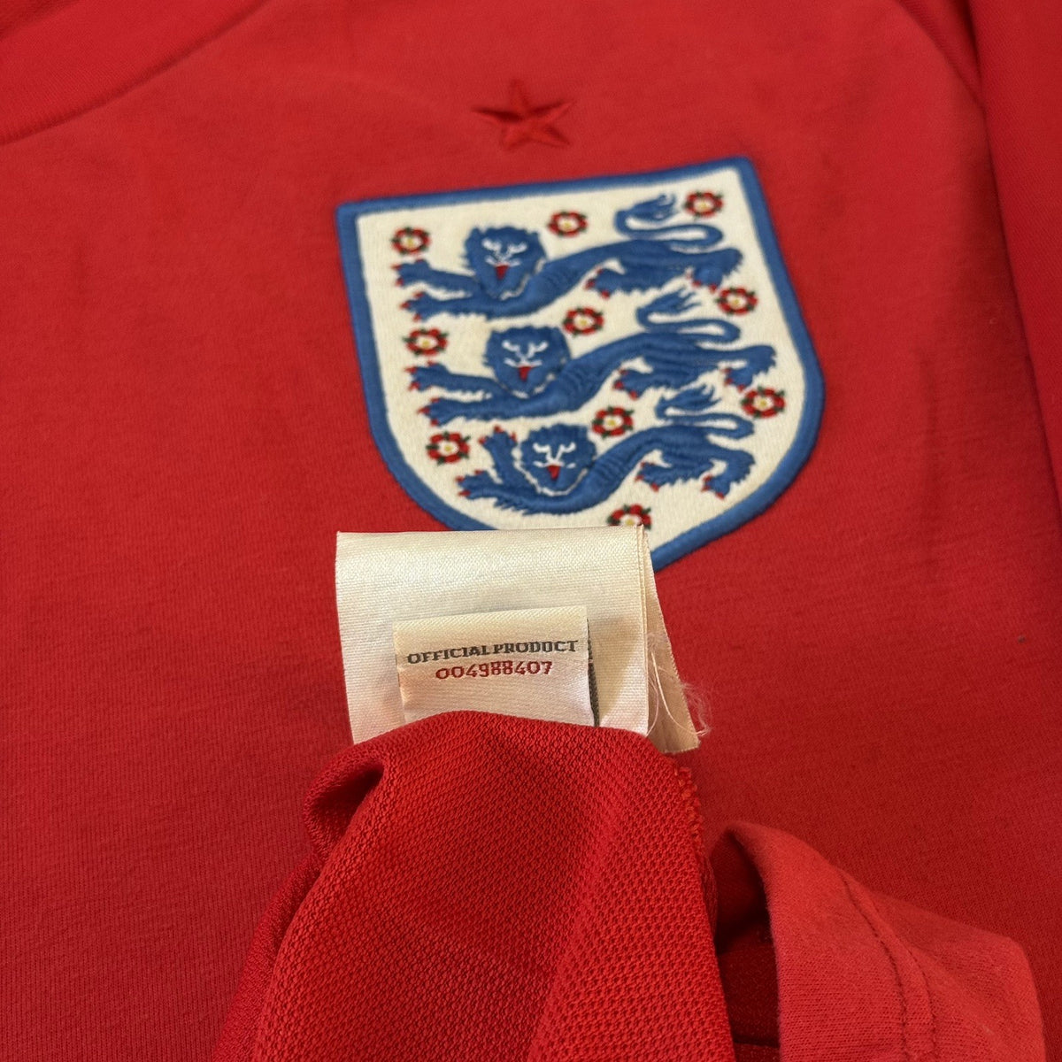 England 2010-11 Away Shirt Adults Medium Umbro