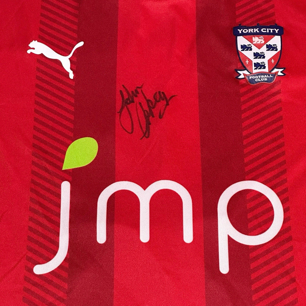 York City FC Football Shirt SIGNED 2021/22 #4 “Newton” Size XL Extra Large