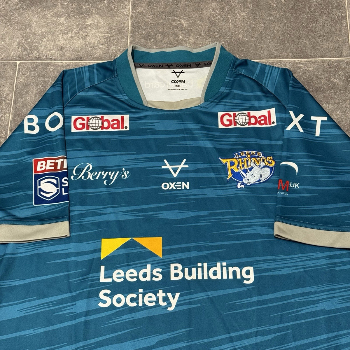 Leeds Rhinos Rugby League Shirt Men's Size 2XL XXL Jersey Oxen