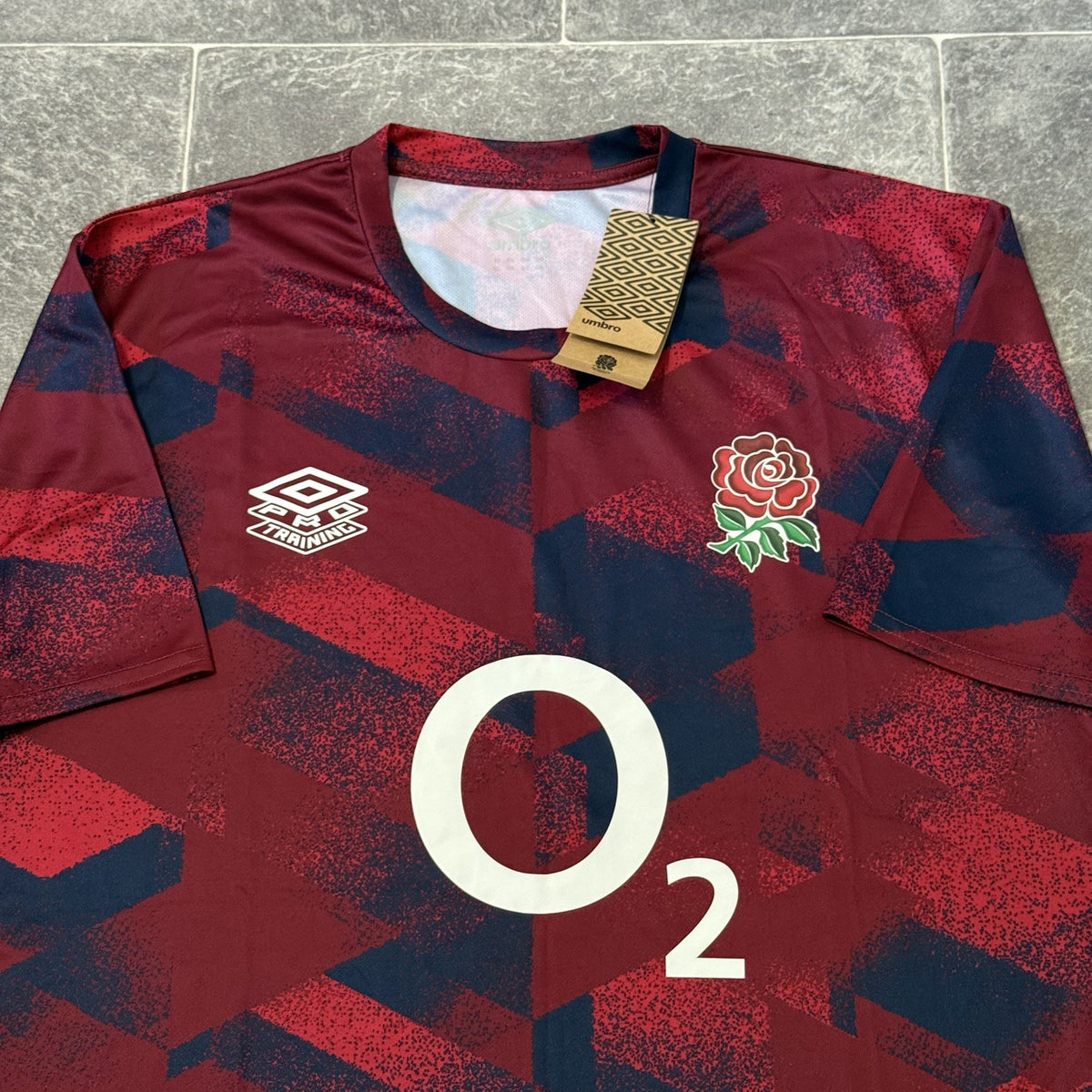 NEW England Rugby Shirt XXL Warm Up Jersey Umbro Pro O2 Red Adults Mens 2XL