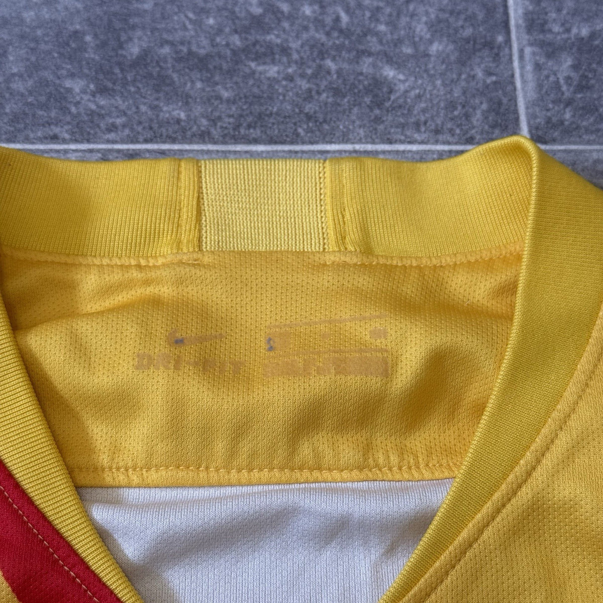 FC Barcelona Nike Fourth Shirt 2019/20 Small Adults