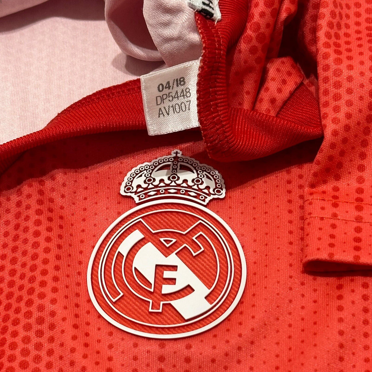 REAL MADRID 2018/2019 THIRD FOOTBALL SHIRT JERSEY SIZE M WOMANS ADIDAS