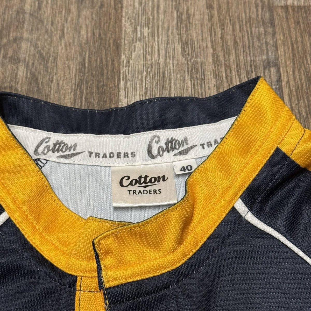 Worcester Warriors 2013/2014 rugby jersey Cotton Traders Size 40 (Large)