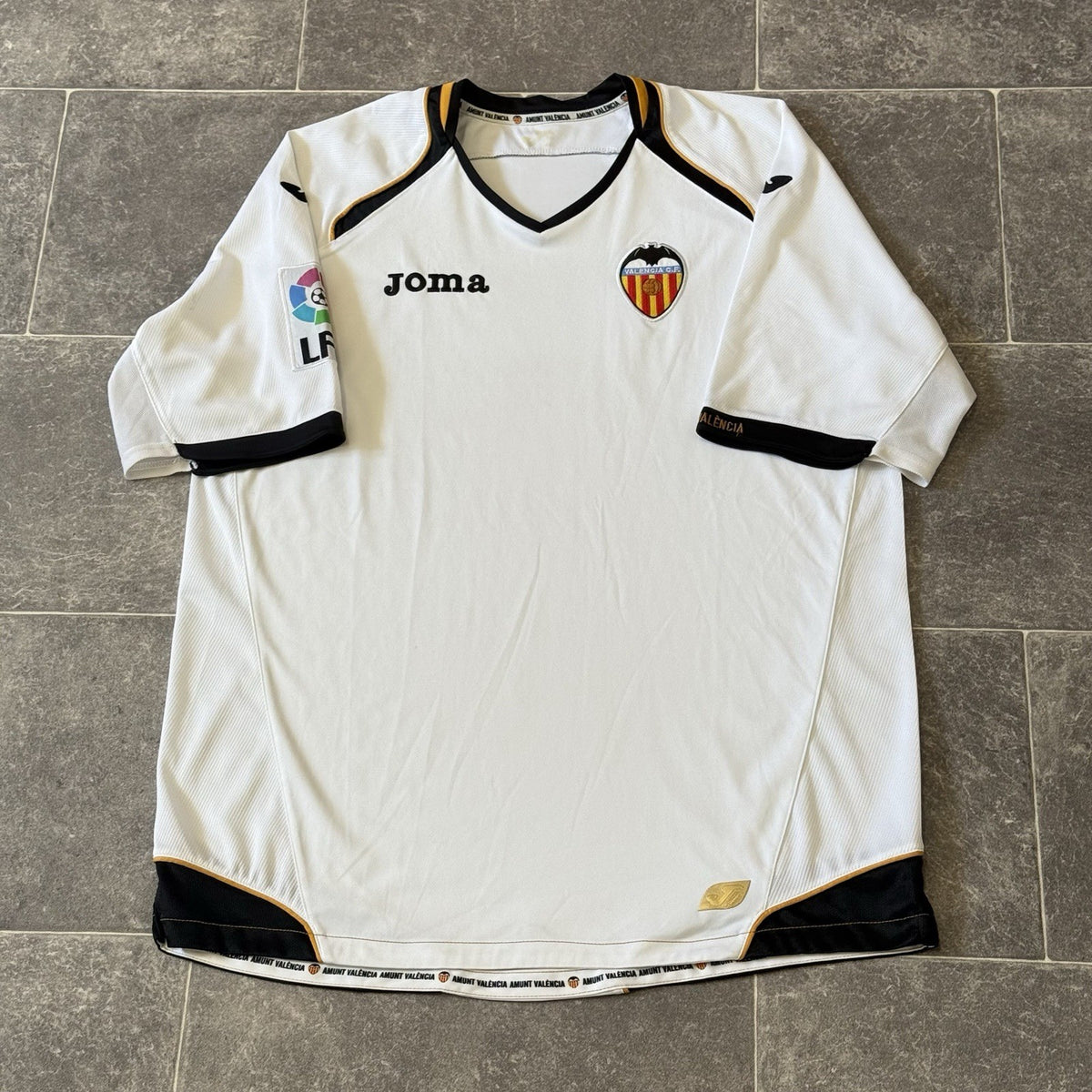 VALENCIA 2011/2012 HOME FOOTBALL SHIRT SOCCER JERSEY SIZE XXL ADULT JOMA USED