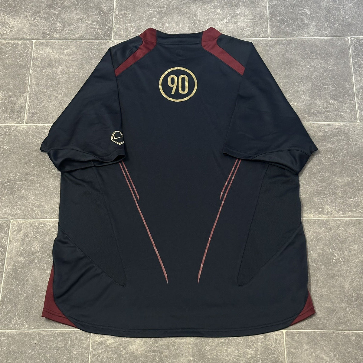 Vintage Nike Total 90 Soccer Jersey T-Shirt Y2K Big Logo Size Large Adults