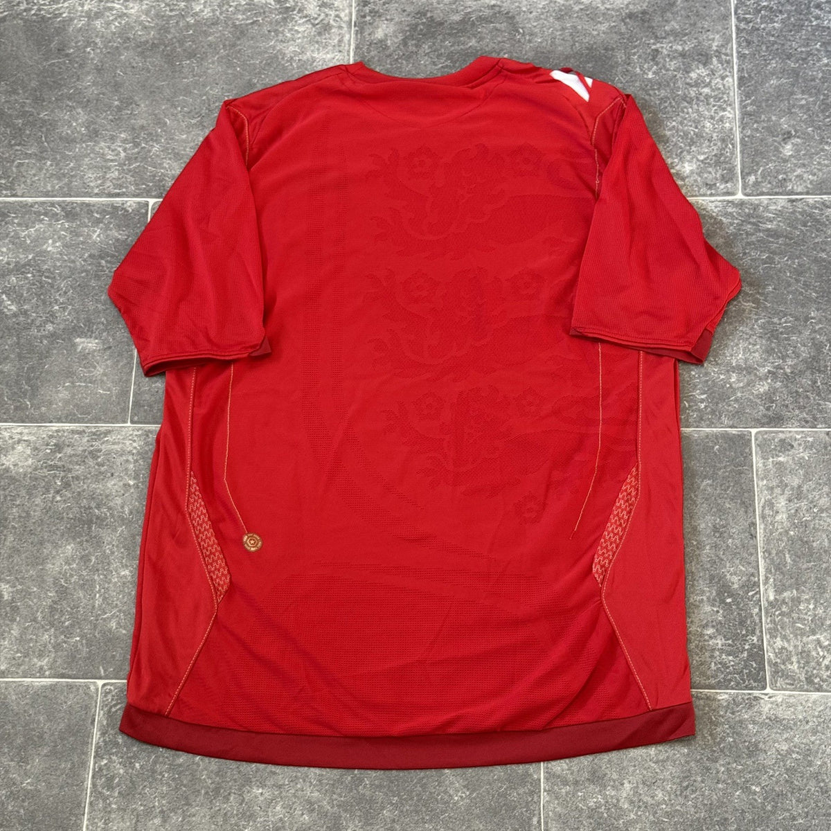 Vintage England Away Football Shirt 06-08 Size Medium Umbro