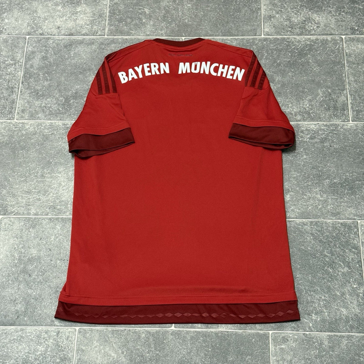 BAYERN MUNICH HOME FOOTBALL SHIRT 15/16 MENS ADIDAS JERSEY SIZE Medium