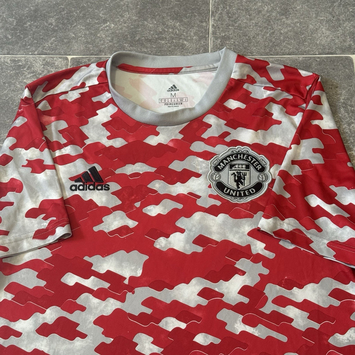 Manchester United pre-match football shirt Adidas Medium 2021 22 Soccer Jersey