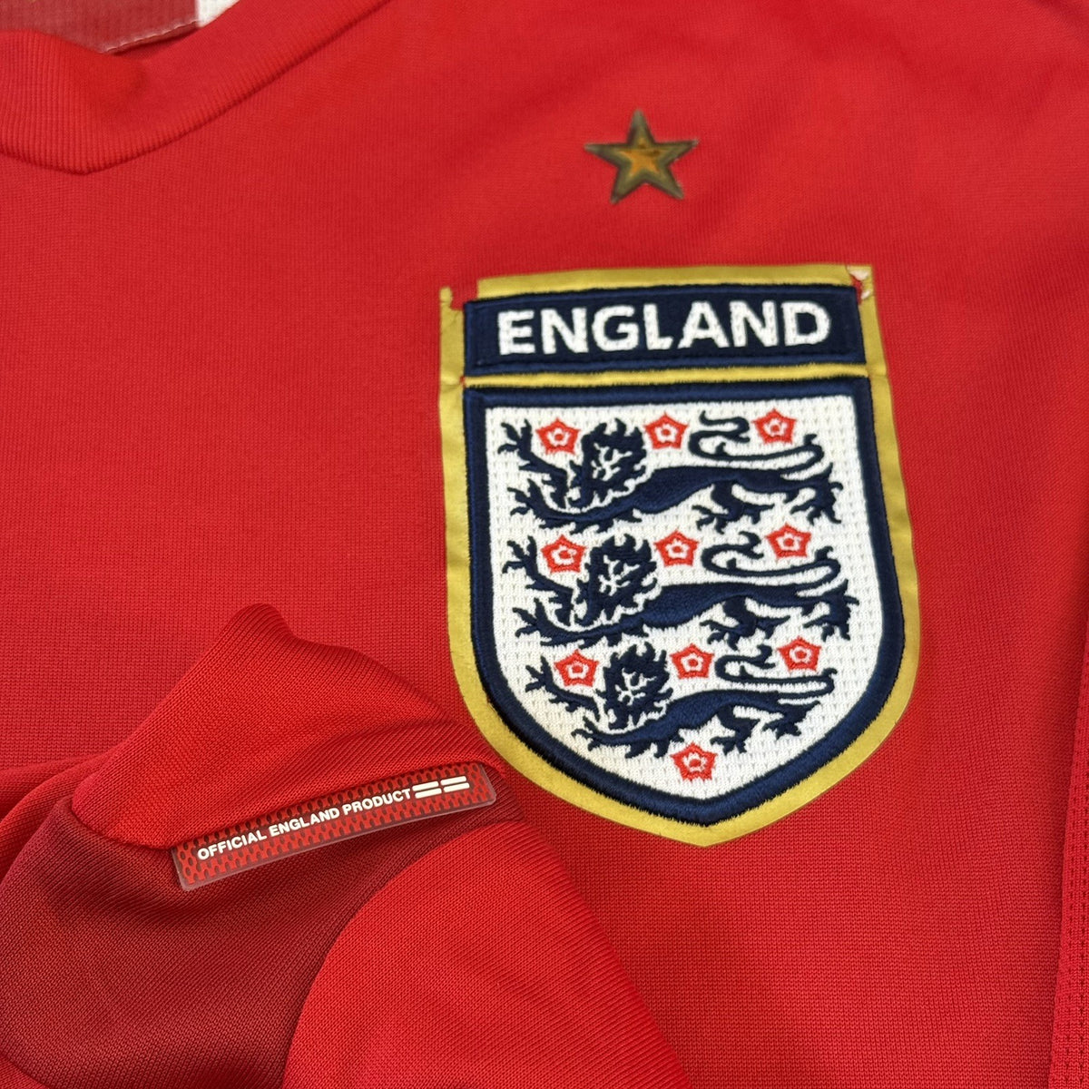 Vintage England Away Football Shirt 06-08 Size Medium Umbro