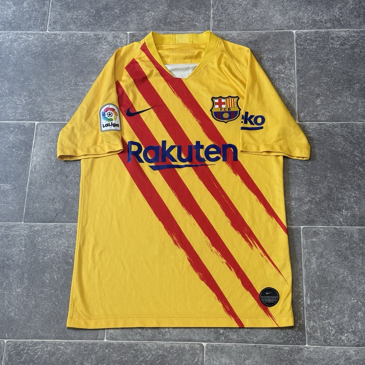 FC Barcelona Nike Fourth Shirt 2019/20 Small Adults
