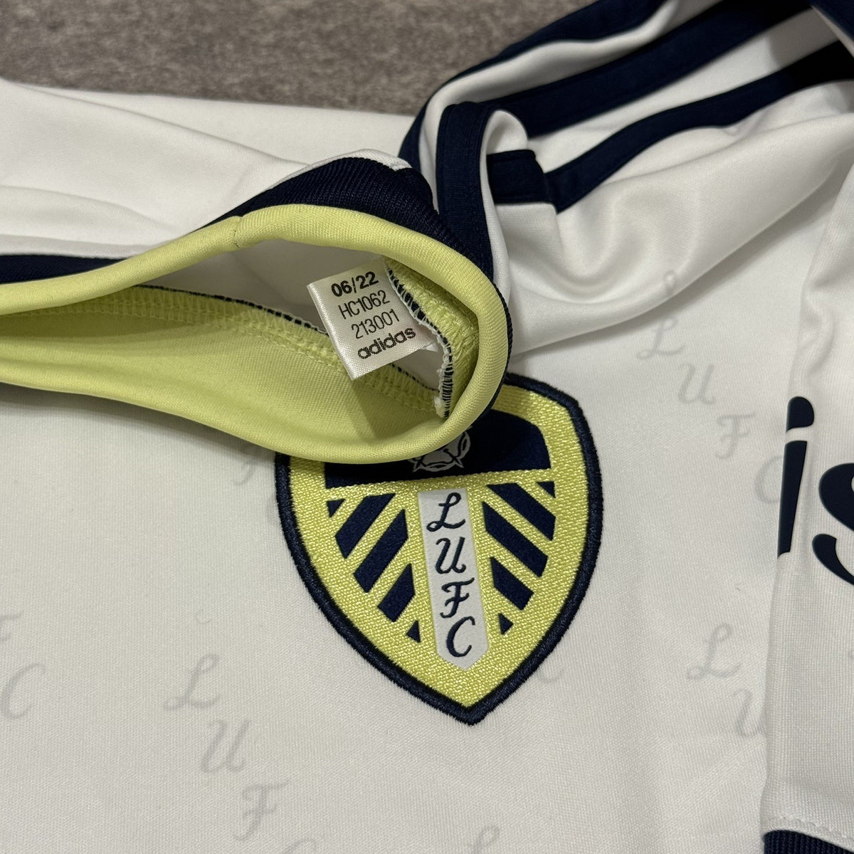 Adidas Leeds United Home Shirt Men’s XL 2022/2023 Football Jersey LUFC White