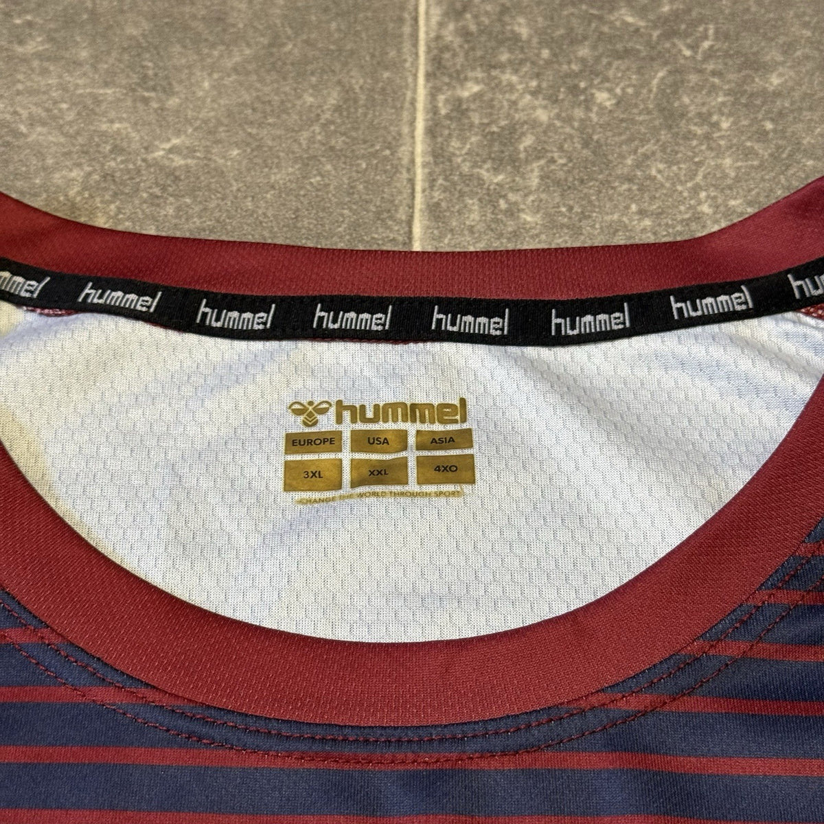 NORTHAMPTON 2021/2022 TRAINING FOOTBALL SHIRT HUMMEL SIZE 3XL ADULT