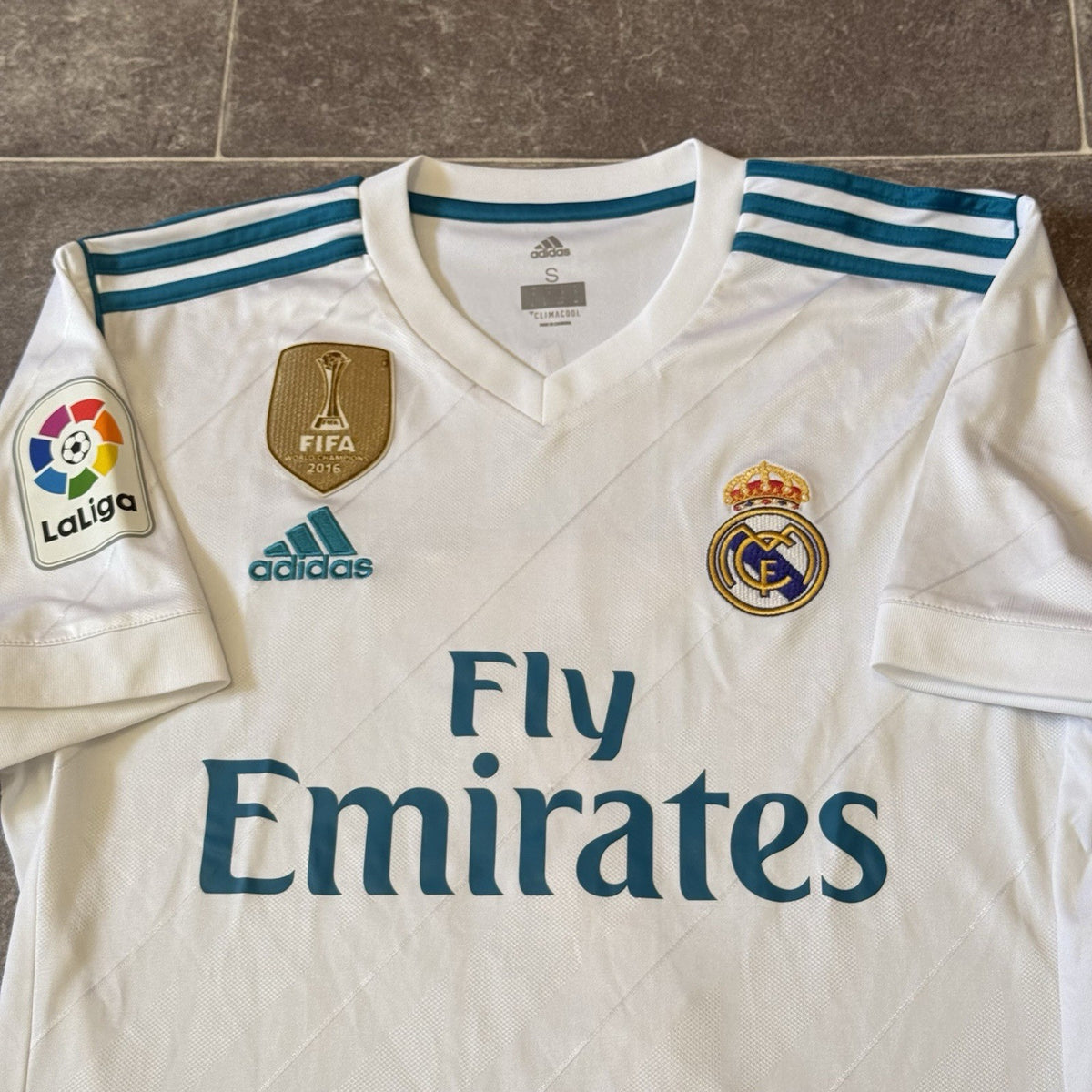 Cristiano Ronaldo Real Madrid 2017-18 home football shirt Small Adults