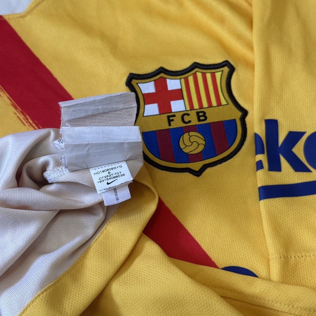 FC Barcelona Nike Fourth Shirt 2019/20 Small Adults