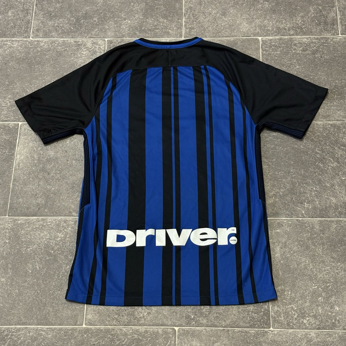 INTER MILAN FOOTBALL SHIRT SIZE ADULT SMALL NIKE HOME SHIRT 2017/2018
