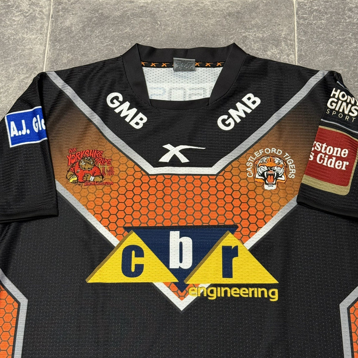 Castleford Tigers 2017 Away Rugby League Shirt Xblades Jersey Size Small Adults