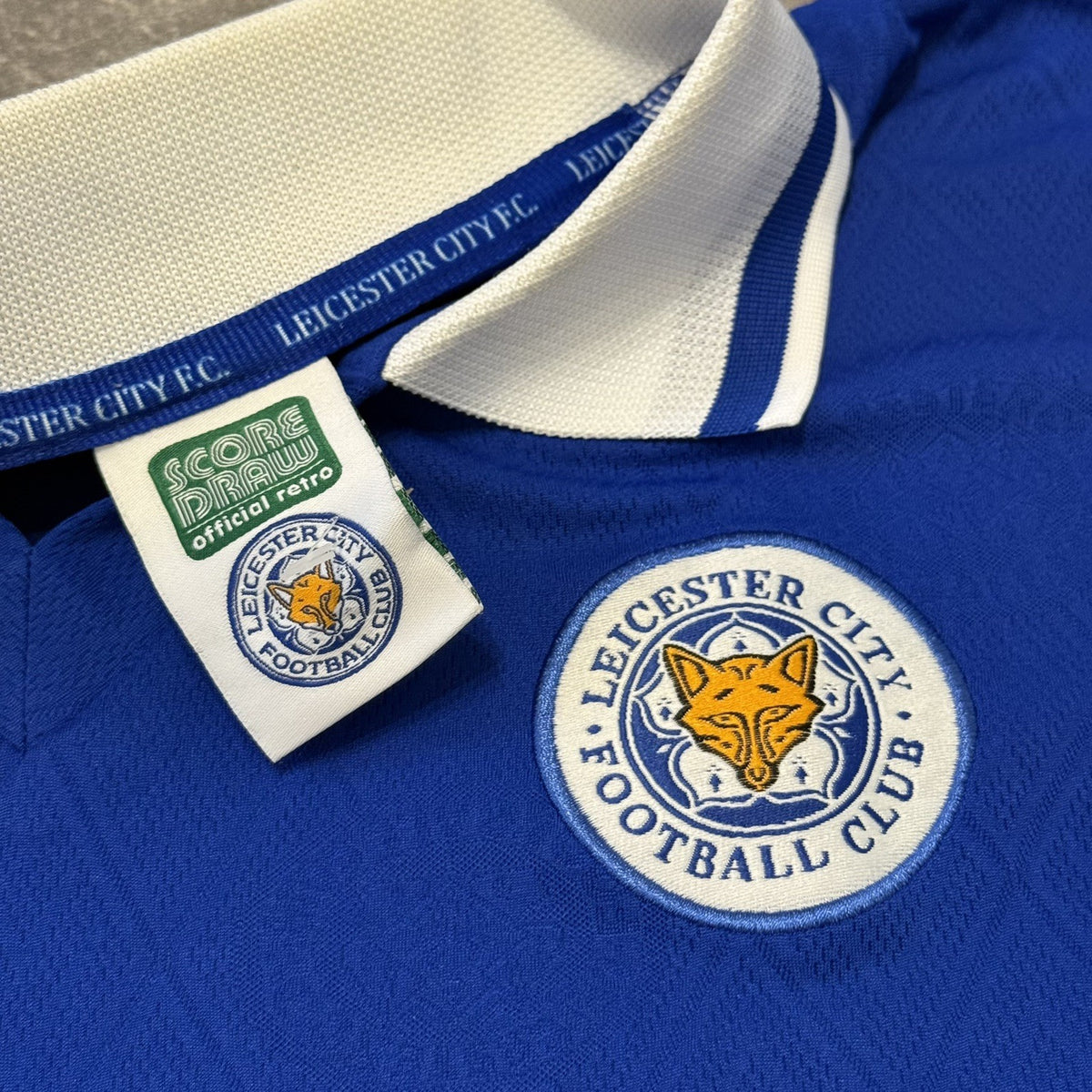 Leceister City 1998 - 2000 Home Shirt Scoredraw Size Large Adults