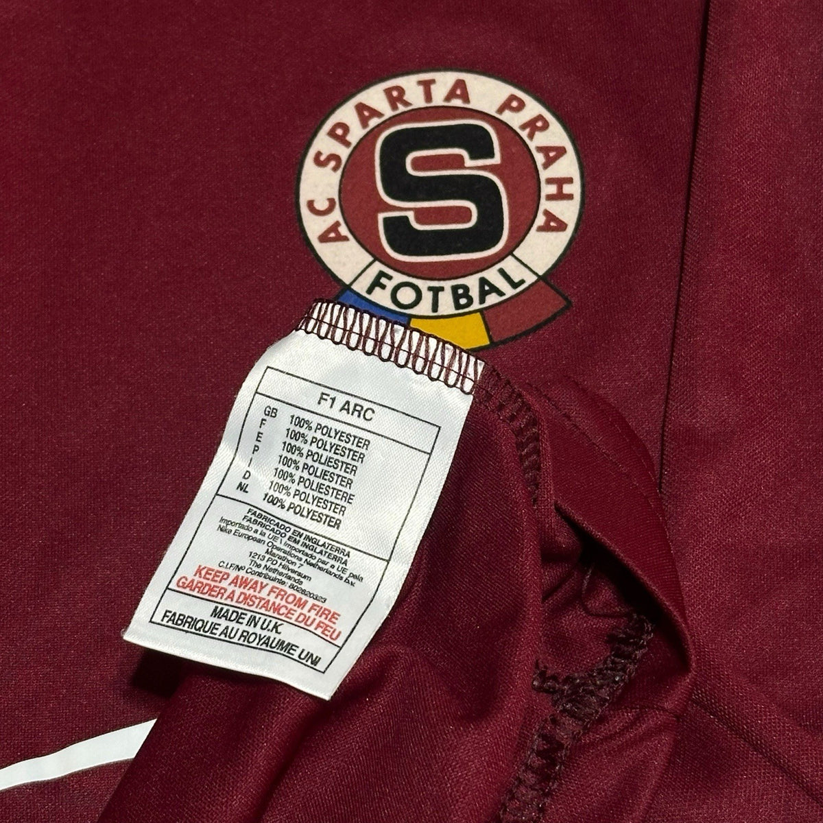 Vintage Sparta Praha 2002/03 Nike Men's Size Small Home Football Shirt Czech Rep