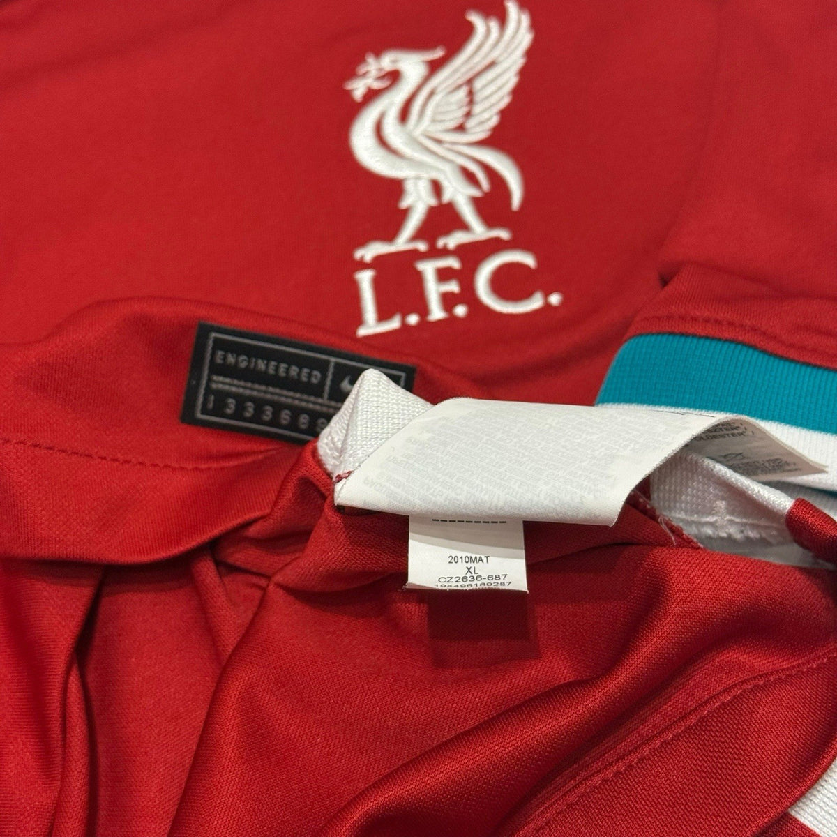 Official Liverpool Home Football Jersey 2020/21 NIKE Size XL Extra Large Adults