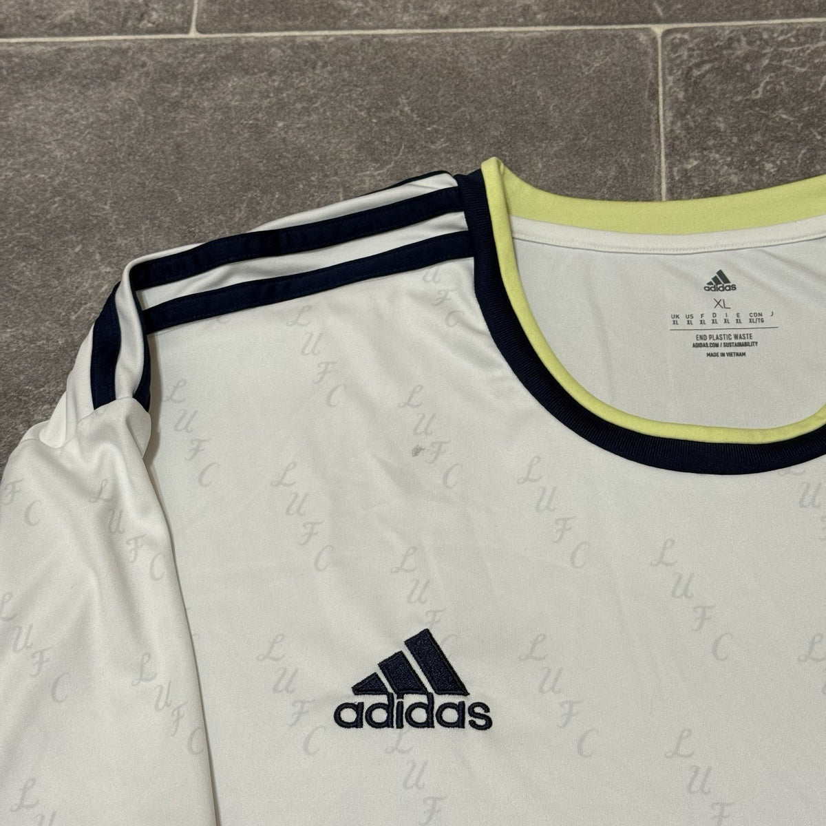 Adidas Leeds United Home Shirt Men’s XL 2022/2023 Football Jersey LUFC White