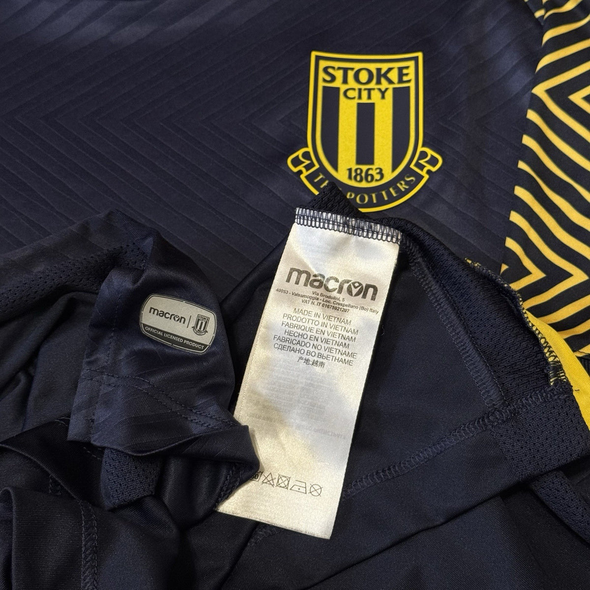Stoke City Football Shirt Jersey 2020/21 Away Large Adults