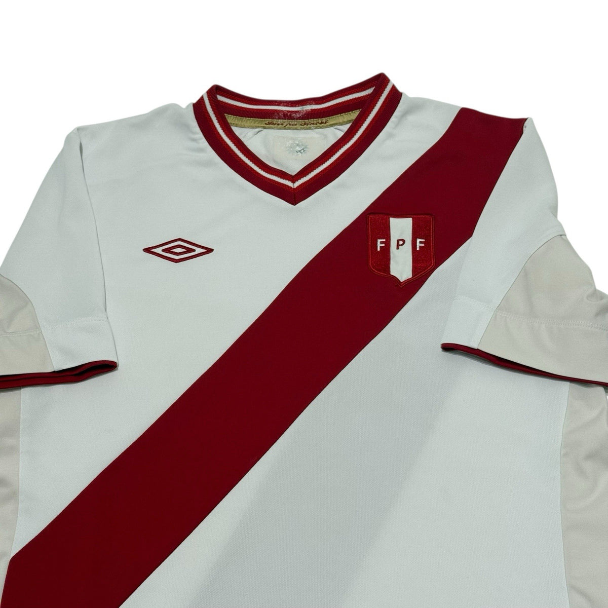 Peru Home Shirt 2012-2014 Umbro Size L Large