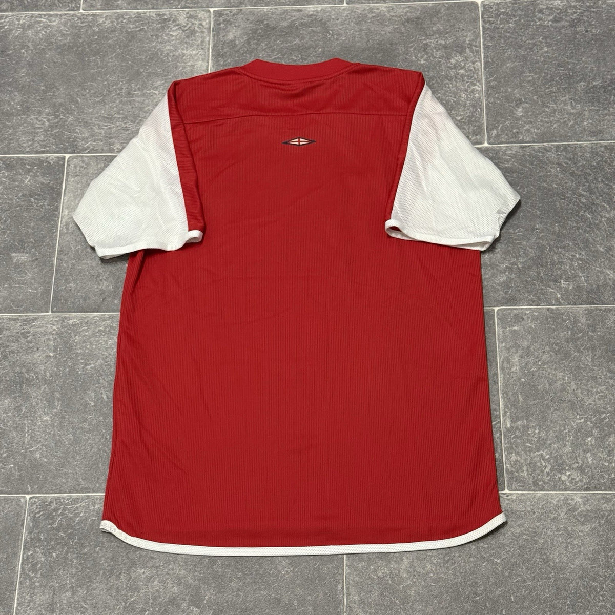 England Training Football Shirt 2004/06 Adults Small Umbro