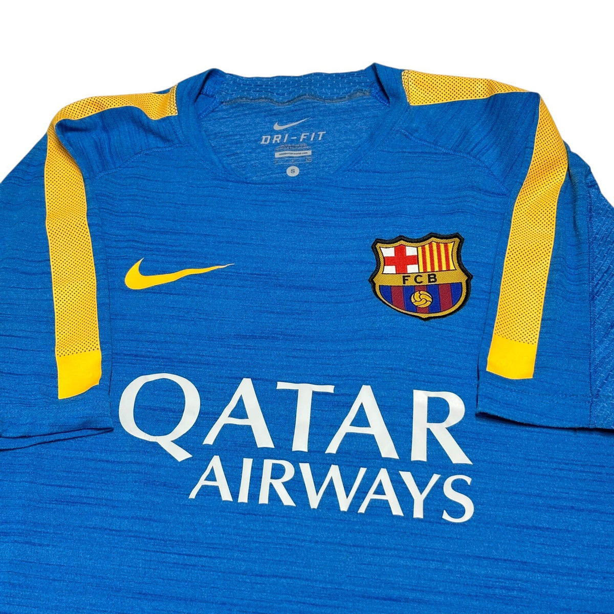 BARCELONA TRAINING 2015 2016 SHIRT FOOTBALL SOCCER JERSEY NIKE SIZE S SMALL