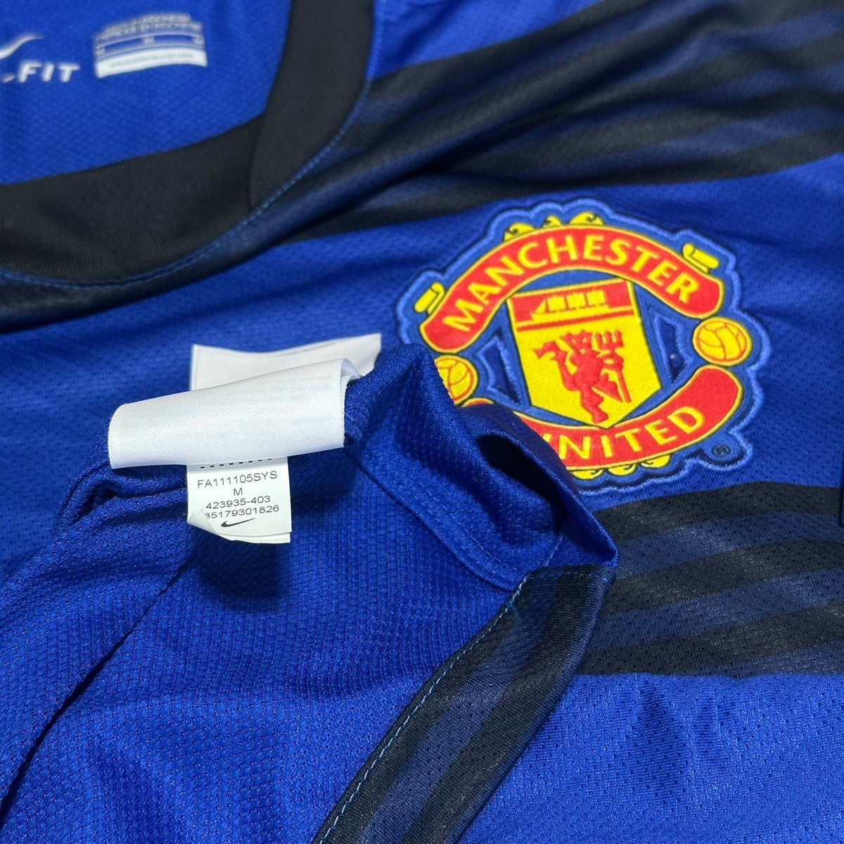 Authentic Original Nike Manchester United 2010/2011 Away Shirt Men’s Medium