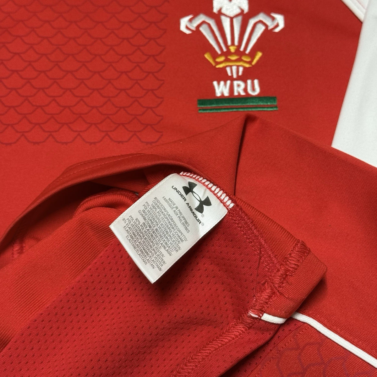Wales Rugby Shirt Admiral Under Armour Home 2010-2011 Size Large