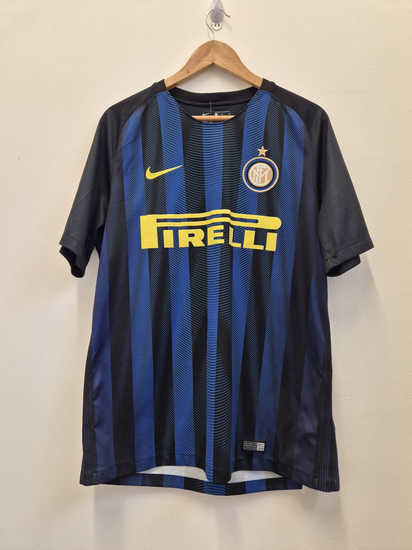 Inter Milan 2016/17 'Gabriel Barbosa' Home Shirt Large