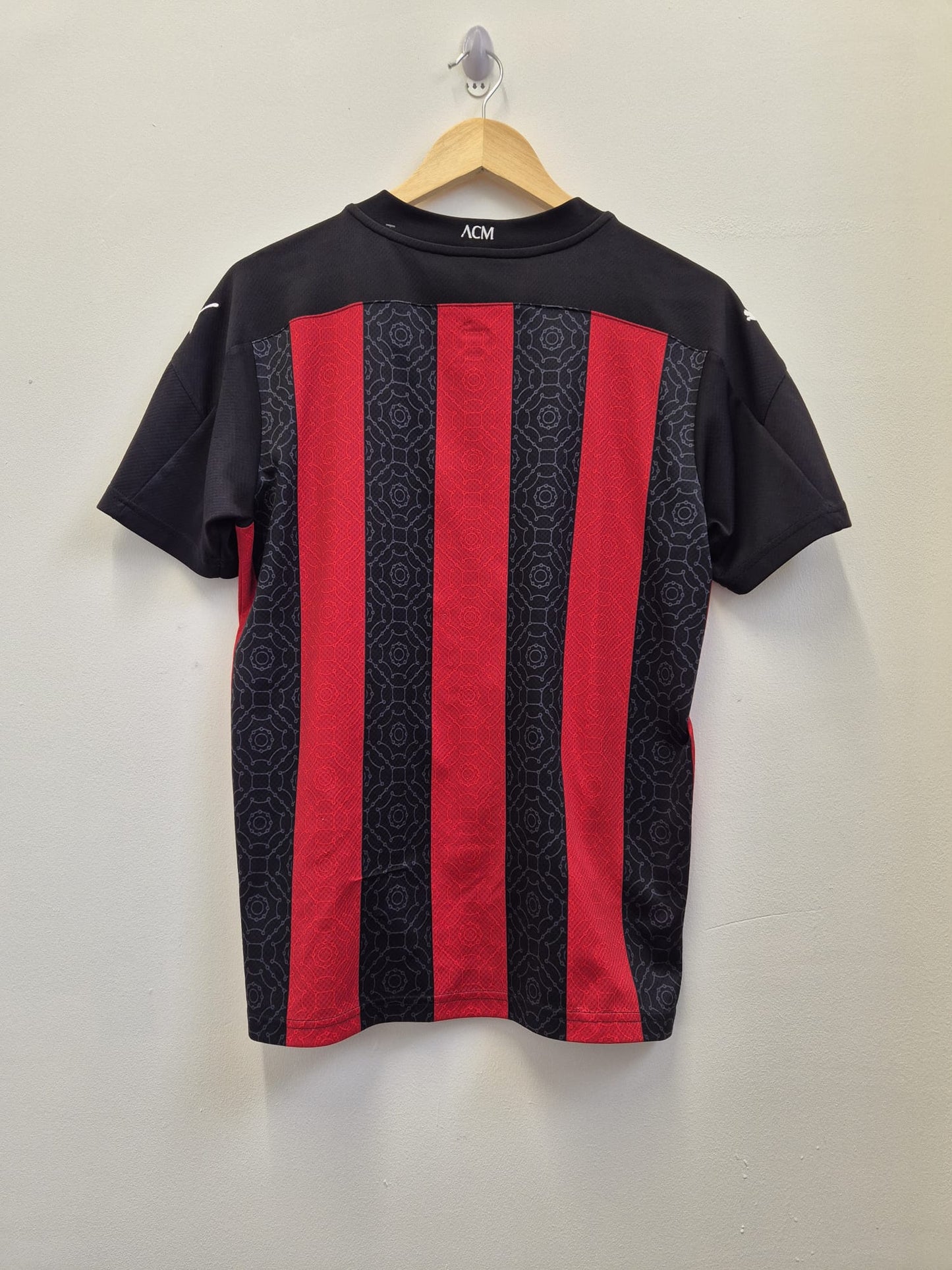 AC Milan 2020/21 Home Shirt Medium