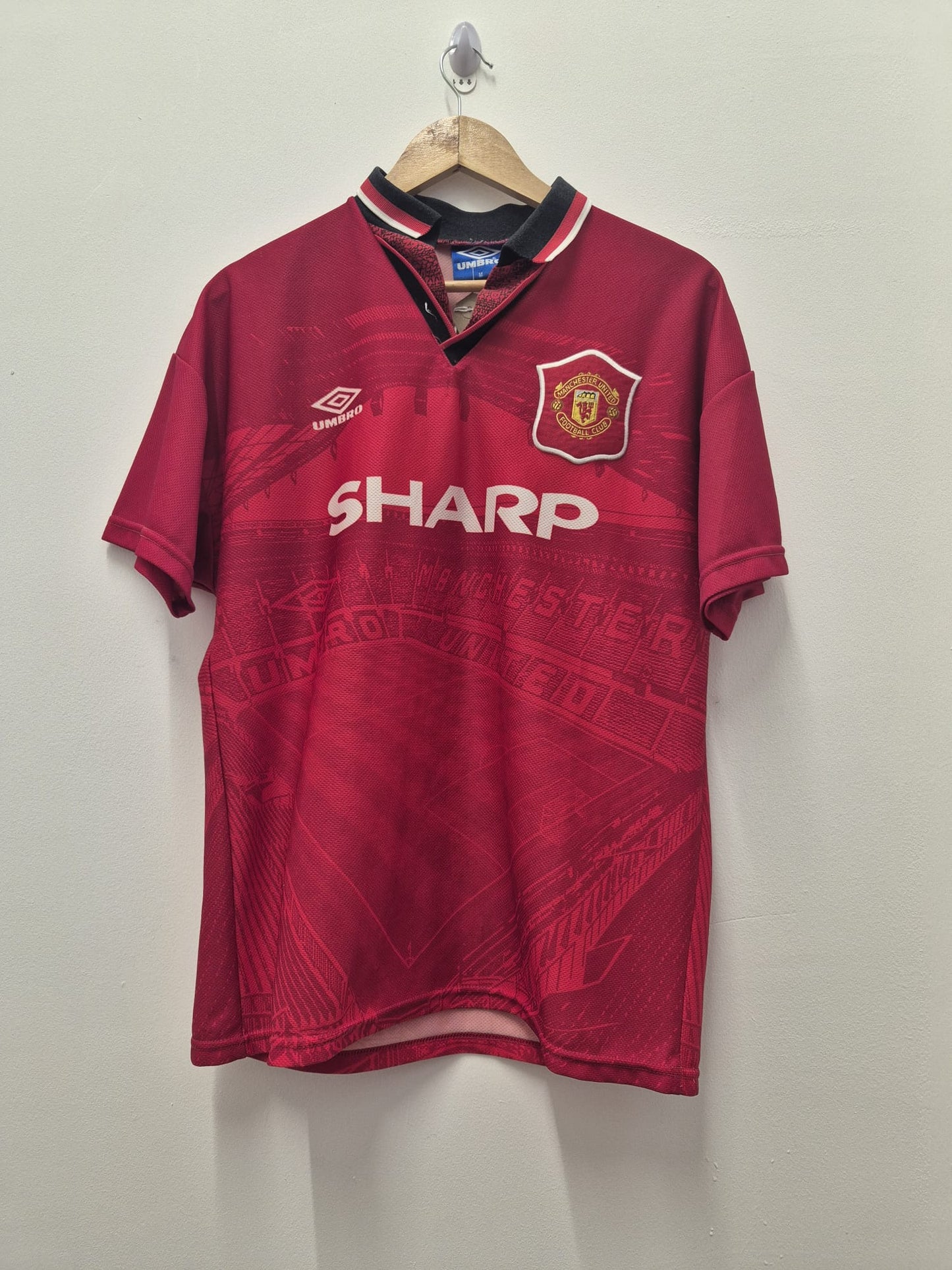 Manchester United 1994/96  Home Shirt Medium