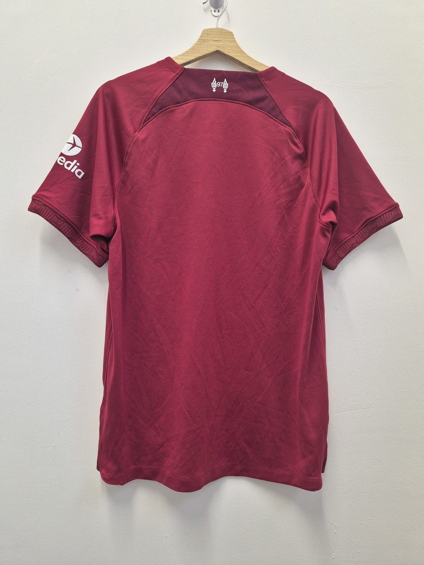 Liverpool 2022/23 Home Shirt Medium