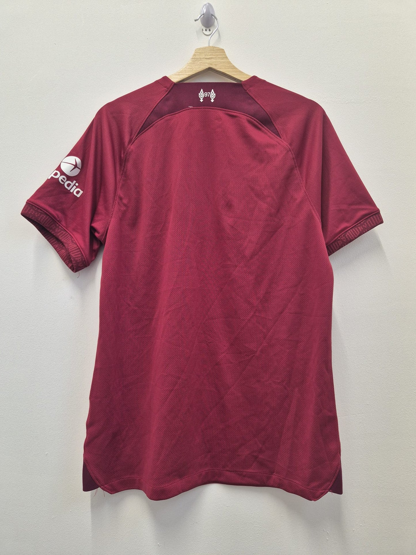 Liverpool 2022/23 Home Shirt Medium