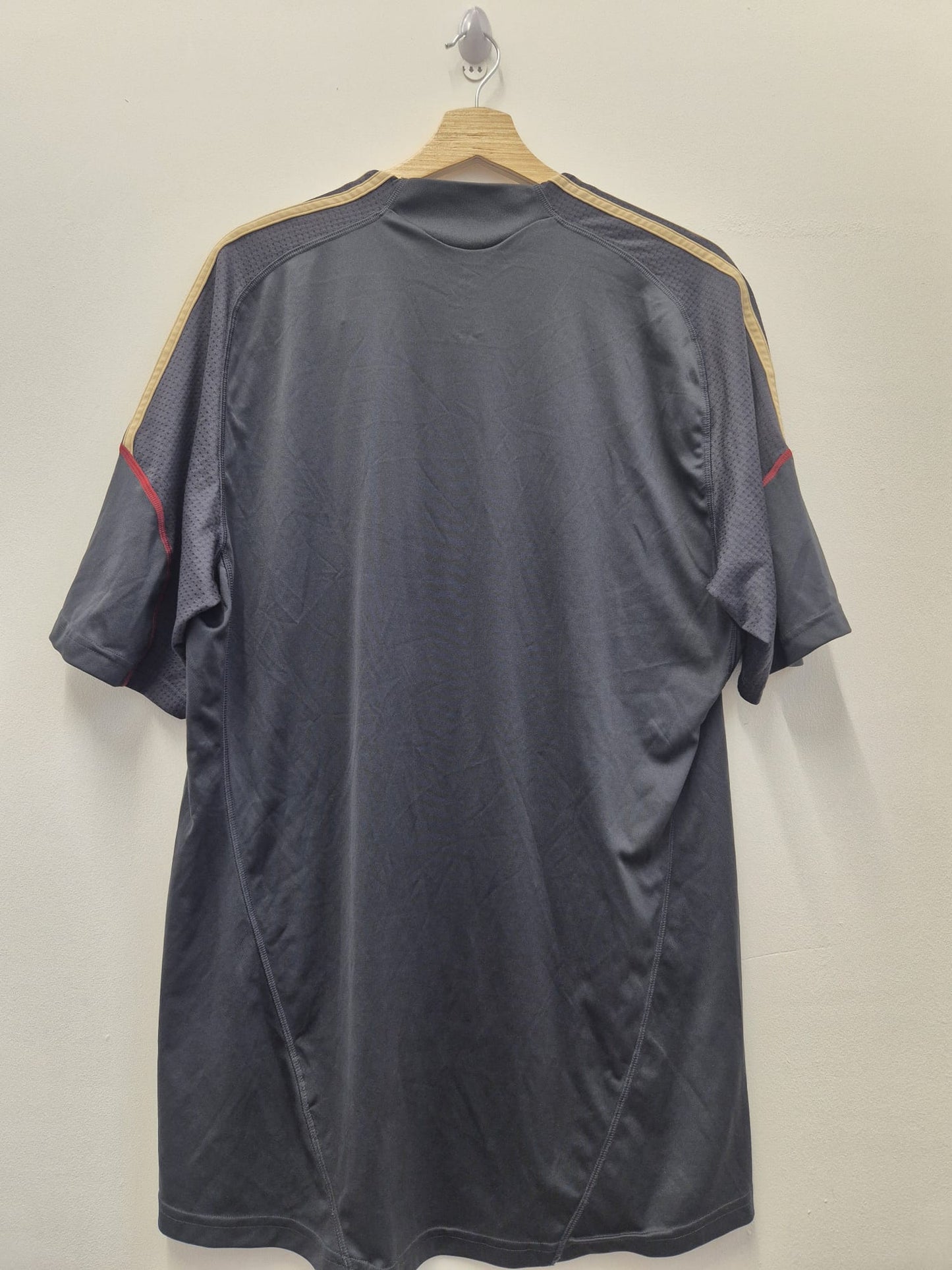 Liverpool 2009/10 Away Shirt 2XL